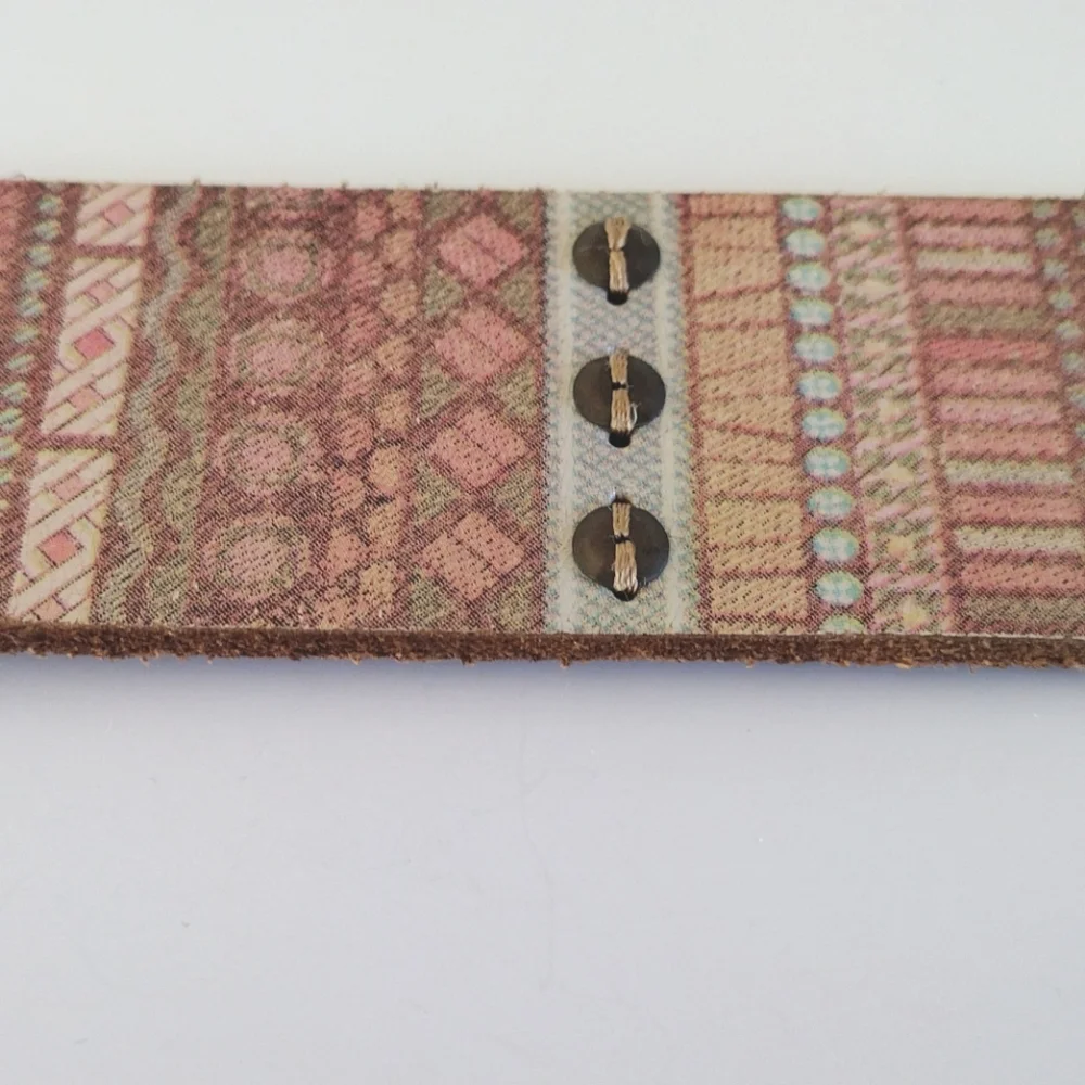 Fossil pastel print leather accented belt M